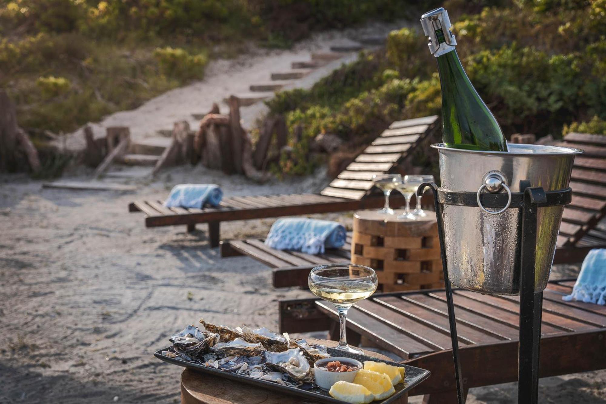 Blue Bay Lodge 살단하 외부 사진