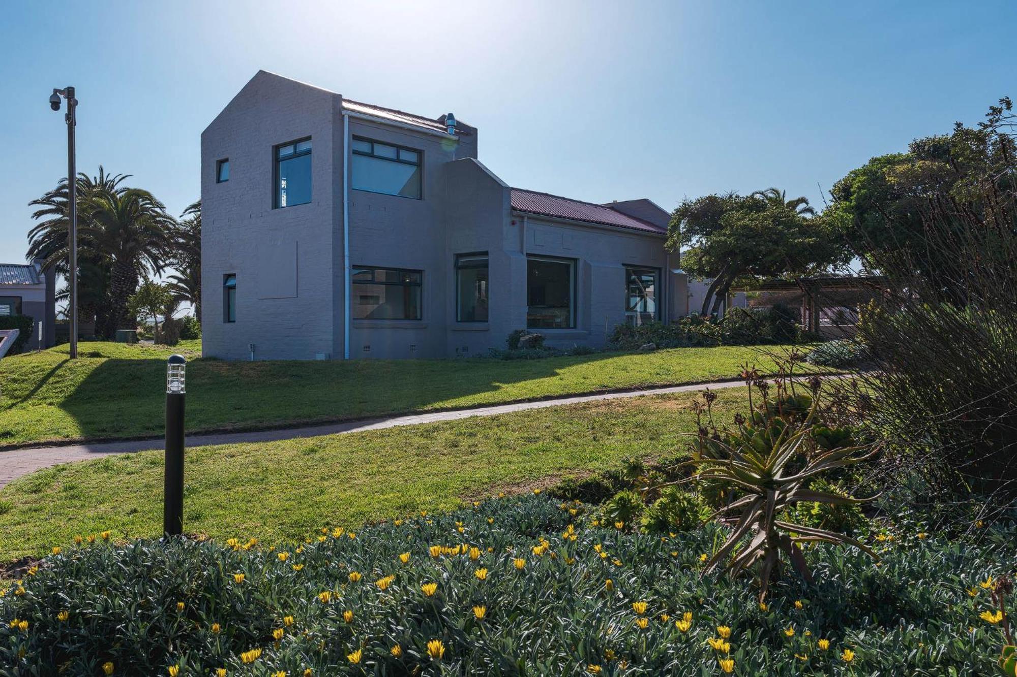 Blue Bay Lodge 살단하 외부 사진